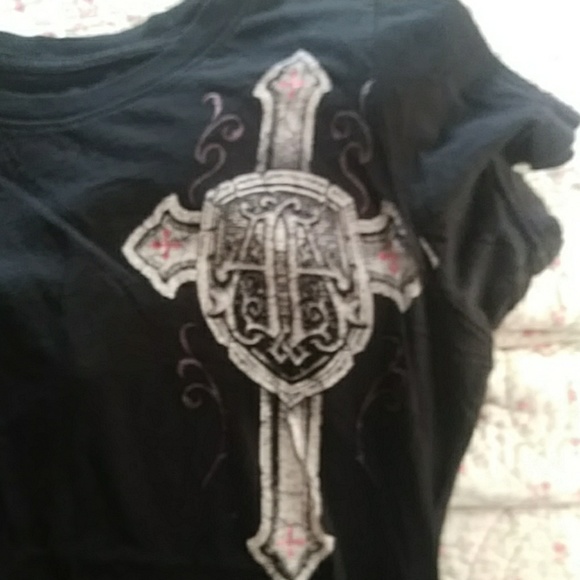 Womens graphic tee - Picture 2 of 2